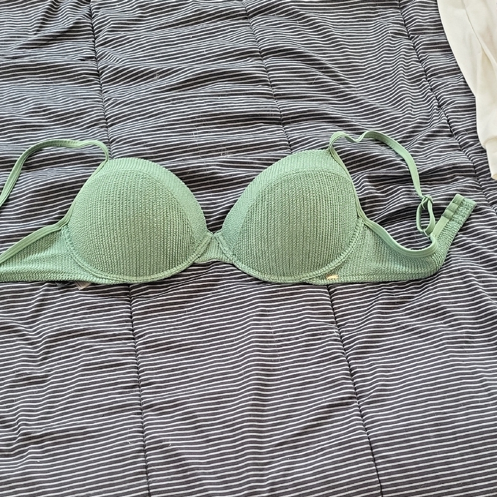 Elegant Green Women's Bra